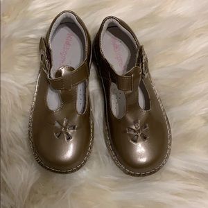 Girls size 28 dress shoe